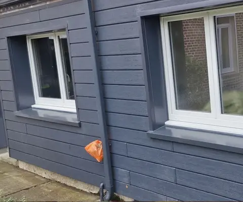 Pose de bardages à Caudry